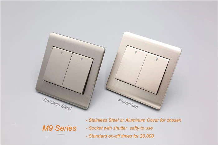 13A Universal Socket With Switch