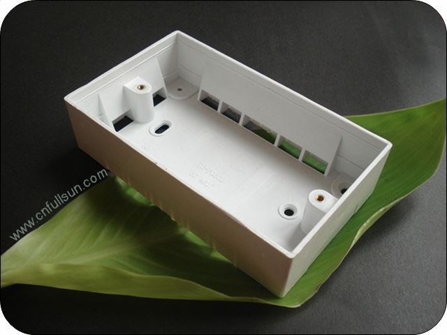 Kotak Suis PVC Dengan Lug Tetap Bukan Konduktif